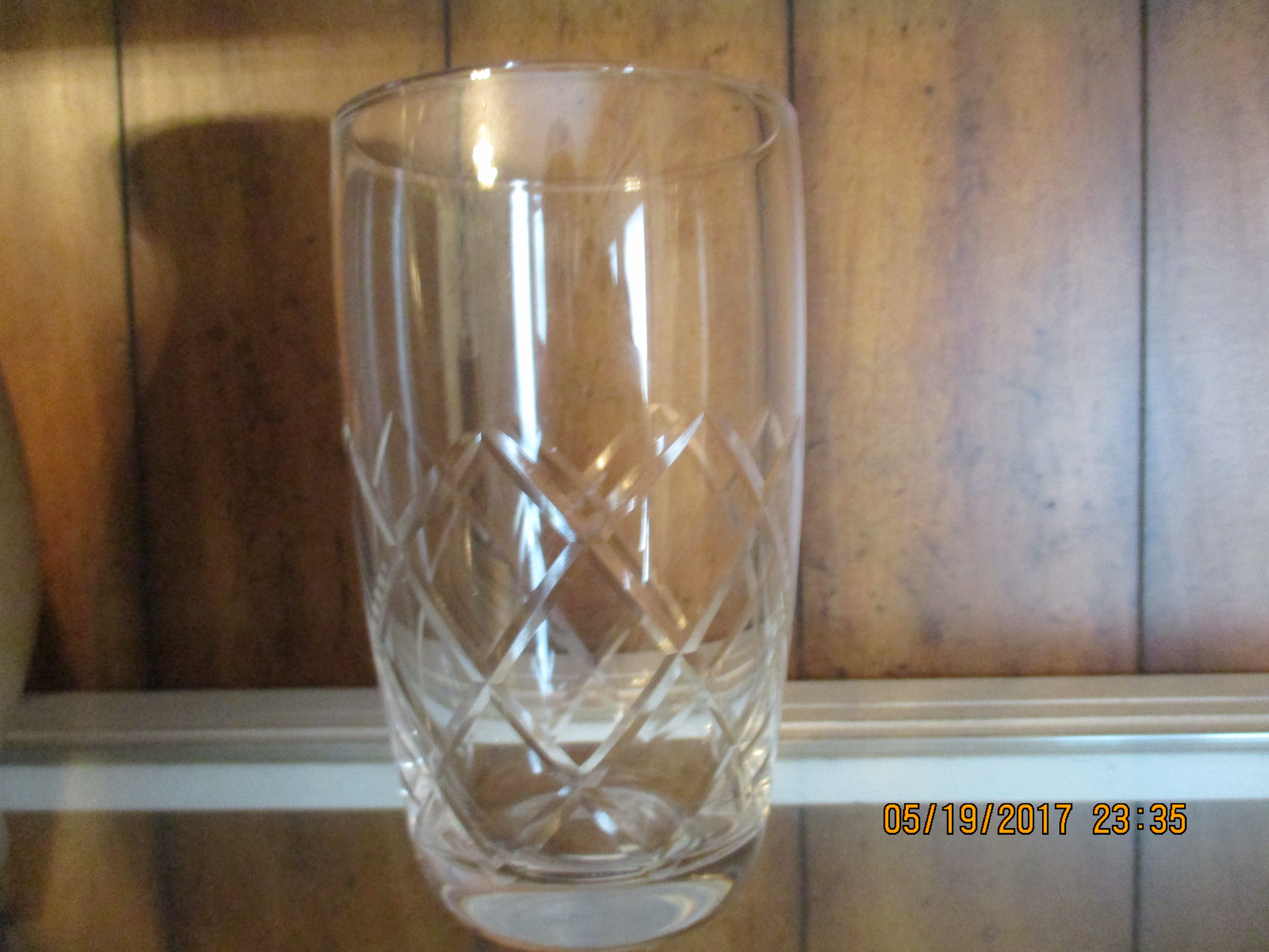 16 OZ Diamond Pattern Glass